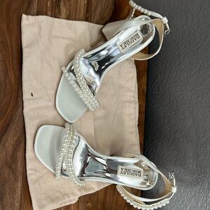 Badgley Mischka White Pearl Embellished Heels